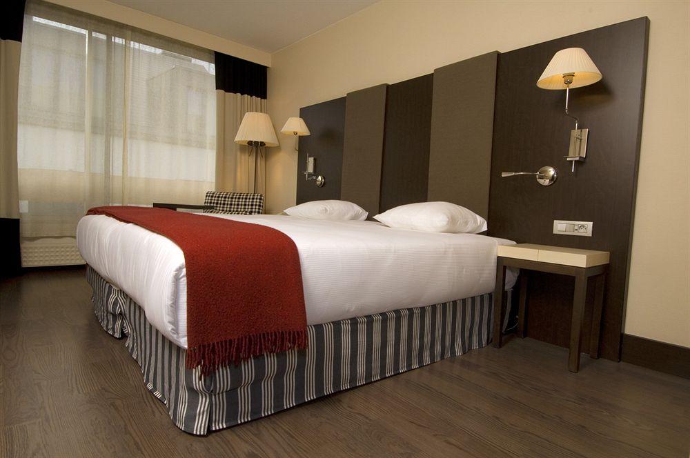 Nh Stephanie Hotel 4*